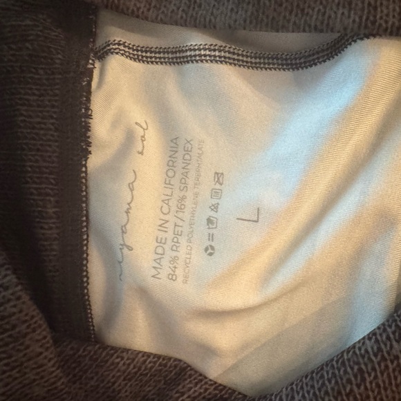 Niyama Sol Multicolor Patterned Leggings - Picture 8 of 8